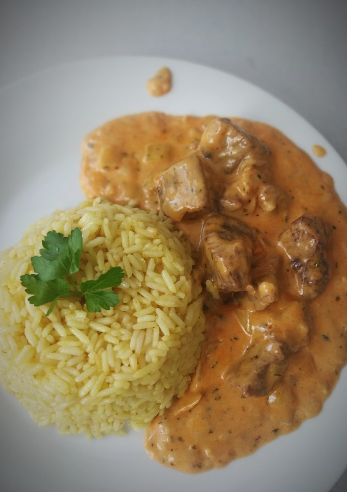 Una foto de Strogonoff de Carne