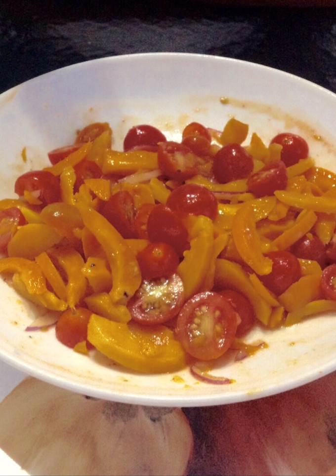 Una foto de Pixvae y tomates cherry
