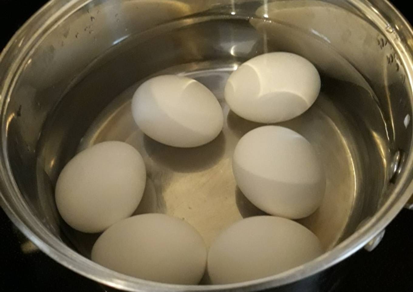 Hard boiled eggs