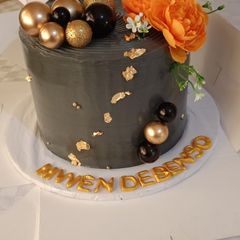 A picture of Swiss meringue buttercream.