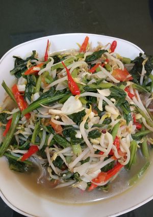 Foto resep Tumis sawi dan toge..