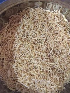 સેવ. (Sev recipe in gujarati) રેસીપી મુખ્ય ફોટો