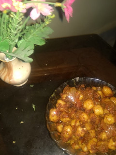 A picture of Tawa Chole.