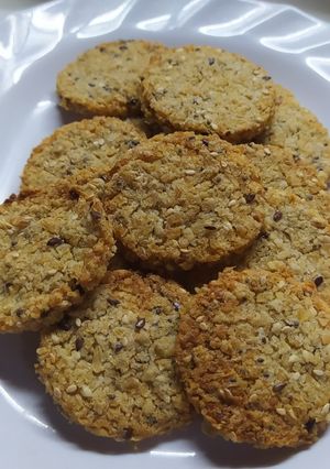 Una foto de Galletas de Arroz Integral, Avena y Semillas muy Fácil