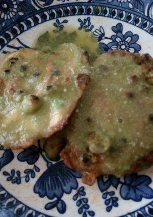 Una foto de Tortitas de chícharo con pollo