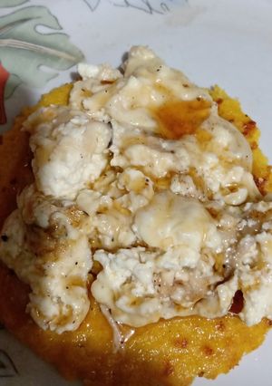 Una foto de Rica arepa de choclo 😋