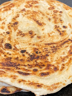 பரோட்டா (Parotta Recipe in Tamil) செய்முறை முக்கிய புகைப்படம்
