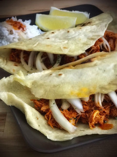 Una foto de Cochinita pibil casera