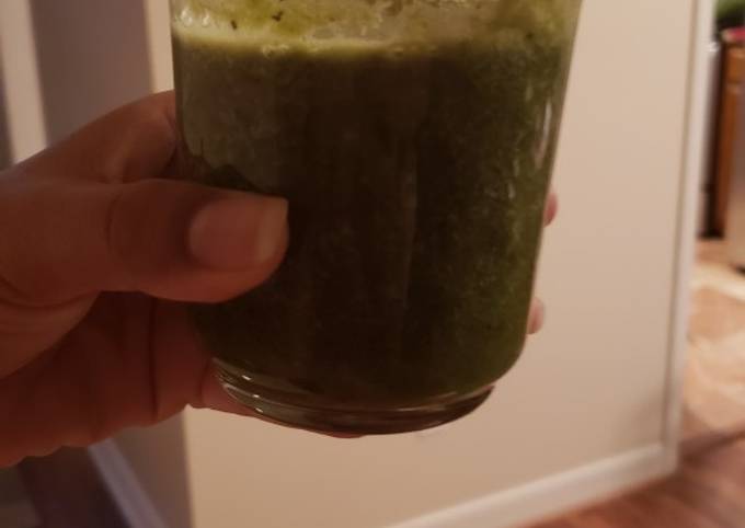 Recipe of Quick Green Breakfast Smoothie