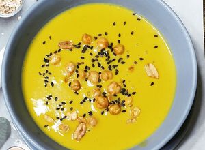Una foto de Crema de verduras en la miomat pro