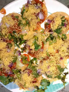 પાપડી ચાટ (Papdi Chaat Recipe In Gujarati) રેસીપી મુખ્ય ફોટો