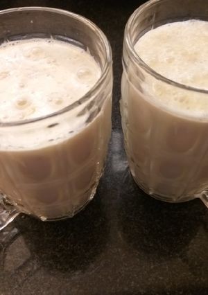 A picture of Banana smoothie.