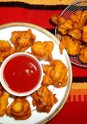 ফুলকপি পাকোড়া রেসিপির প্রধান ছবি