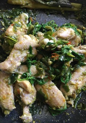 Foto resep Ayam lombok ijo kemangi