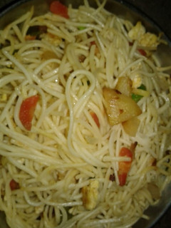 A picture of Mix vegetable egg noodles.