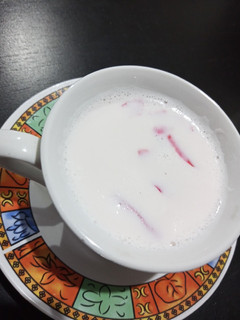 Una foto de Té chai de bugambilia 🍮🌺🌺