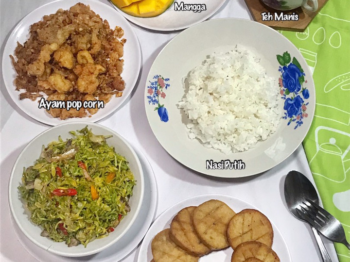Cara Gampang Membuat Menu Set Makan Siang (tumis bunga pepaya ikan pindang+tempe gembus goreng), Bisa Manjain Lidah
