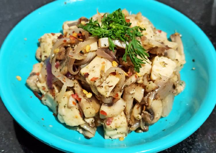 Easy Way to Make Yummy Paneer Mushroom Dry