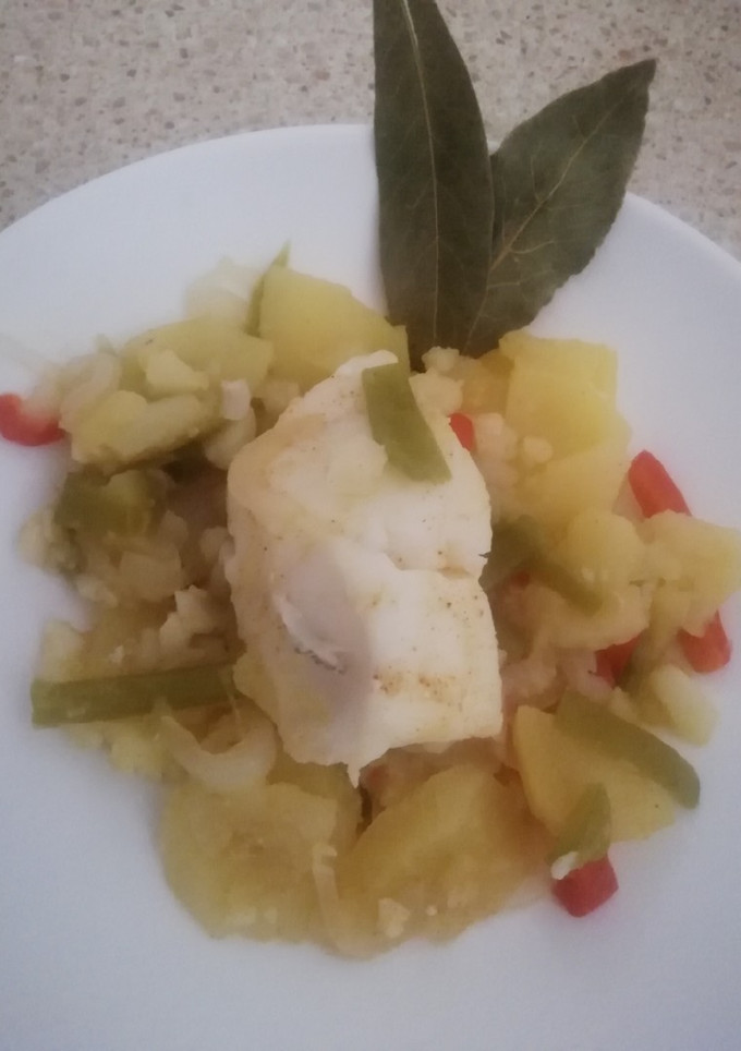 Una foto de Bacalao a la huerta