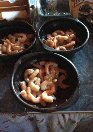 Una foto de Camarones al pil pil