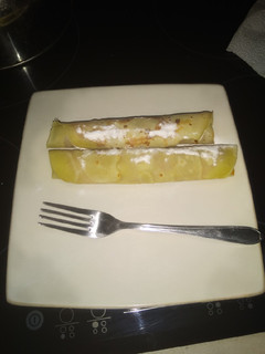 Una foto de Panqueques sin gluten con mermelada de damasco sin azúcar