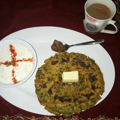 A picture of Makki ka Methi pratha (winter special).