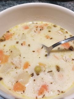 Gyors tárkonyos csirkeraguleves recept fotója