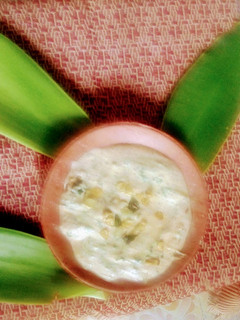 गार्लिक रायता (garlic raita recipe in Hindi) रेसिपी मुख्य फोटो