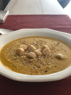 Una foto de Crema de zanahorias, trigueros y almendras 🥕 con Thermomix