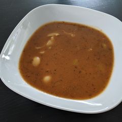 A picture of Vegetarian minestrone.