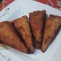 A picture of Cone style bread pakora.