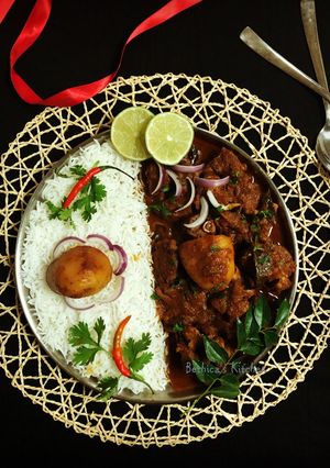 A picture of Podi Mutton Curry.