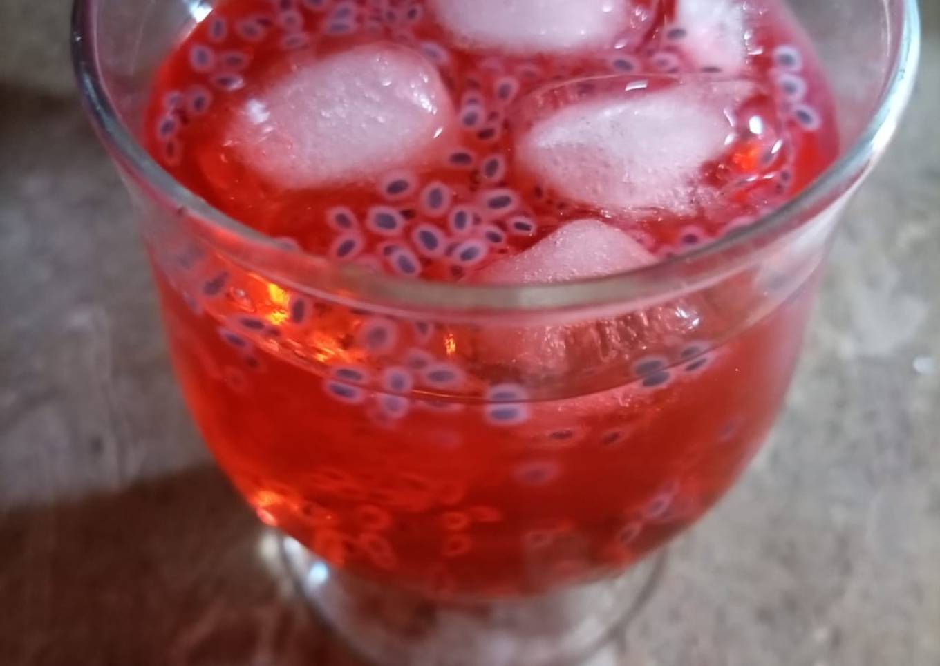 Rooh Afza With Sabja Seeds