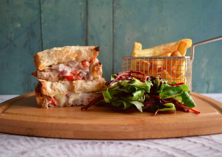 Step-by-Step Guide to Prepare Perfect Tuna Melt Toastie