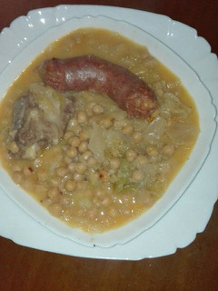 Una foto de Cocido con repollo de col en la olla GM