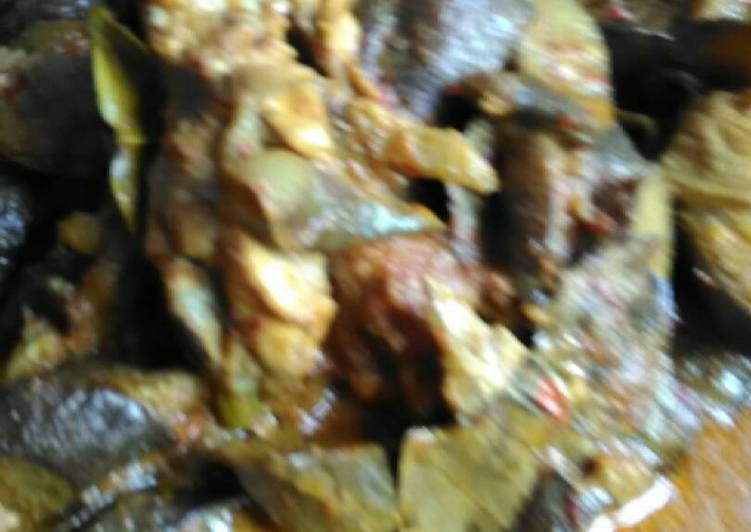 Kare pedas ayam terong ungu