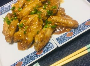 Una foto de Alitas de Pollo en Salsa Teriyaki Jp 😋