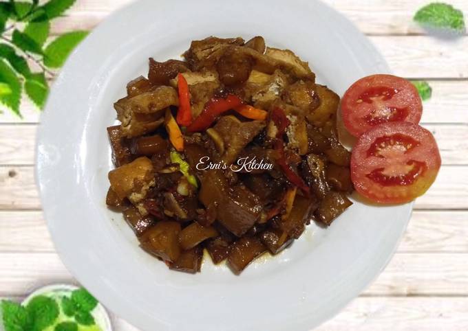 Oseng Kulit Sapi (cecek) dan Tahu pong