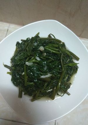 Hình của món Rau muống xào tỏi ngon khó cưỡng.