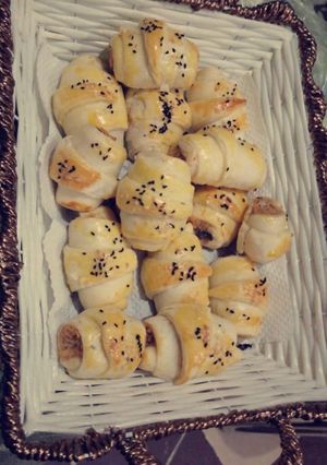 A picture of Chicken patties.