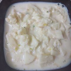 A picture of Apple kheer.