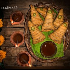 A picture of Dry cone samosa.