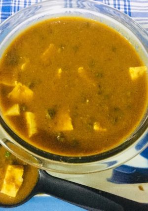 A picture of Choliya-Paneer Curry.