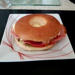 A picture of My Tasty Bagel Lunch.
