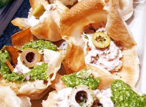 Une photo de Corolles apéritifs feuilles de brick thon mayonnaise et pesto 😋
