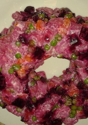 Una foto de Ensalada Rusa (Ideal para la cena navideña)