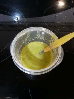 Una foto de Salsa de albahaca fresca con ajo