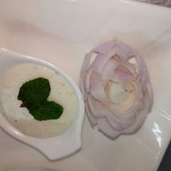 A picture of Bechamel sauce, (mornay).