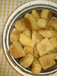 A picture of Baked mandazis.