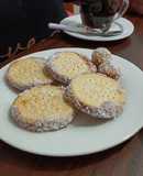 Ricas galletitas mana con manjar y coco rallado para la once